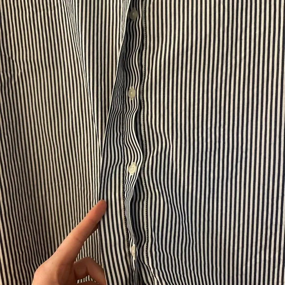 Everlane Navy and White Striped Shirt - Picture 7 of 7